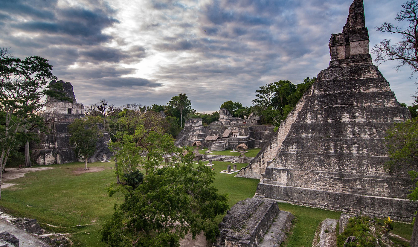 Mult-day Guatemala tour featering volconoes, lkes, cultere and local experiences
